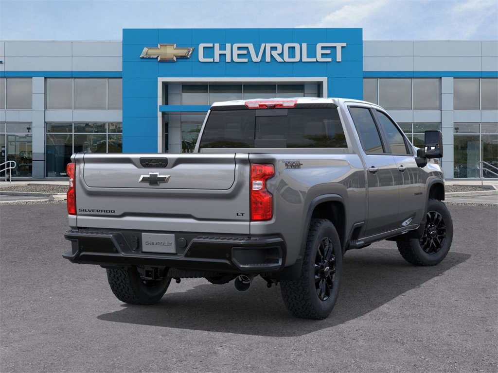 2026 Chevrolet Silverado 3500HD LT photo 4