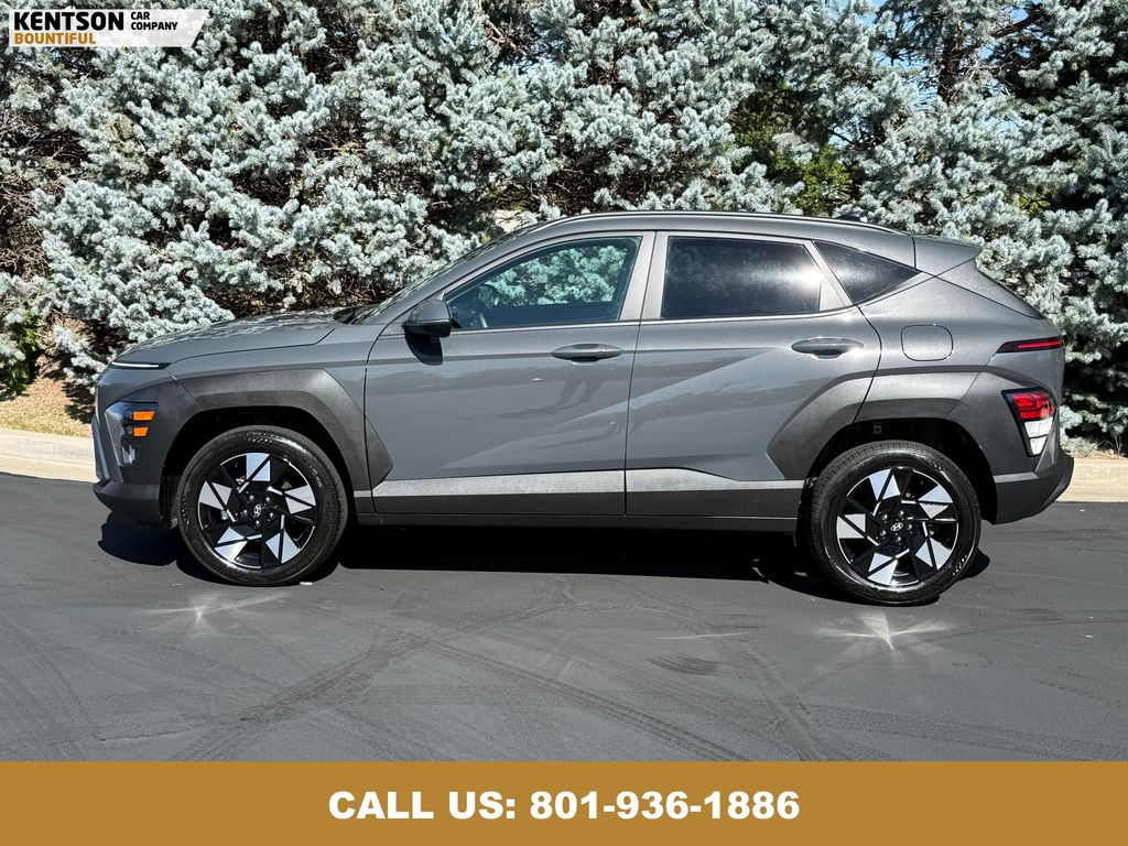2025 Hyundai Kona SEL photo 4