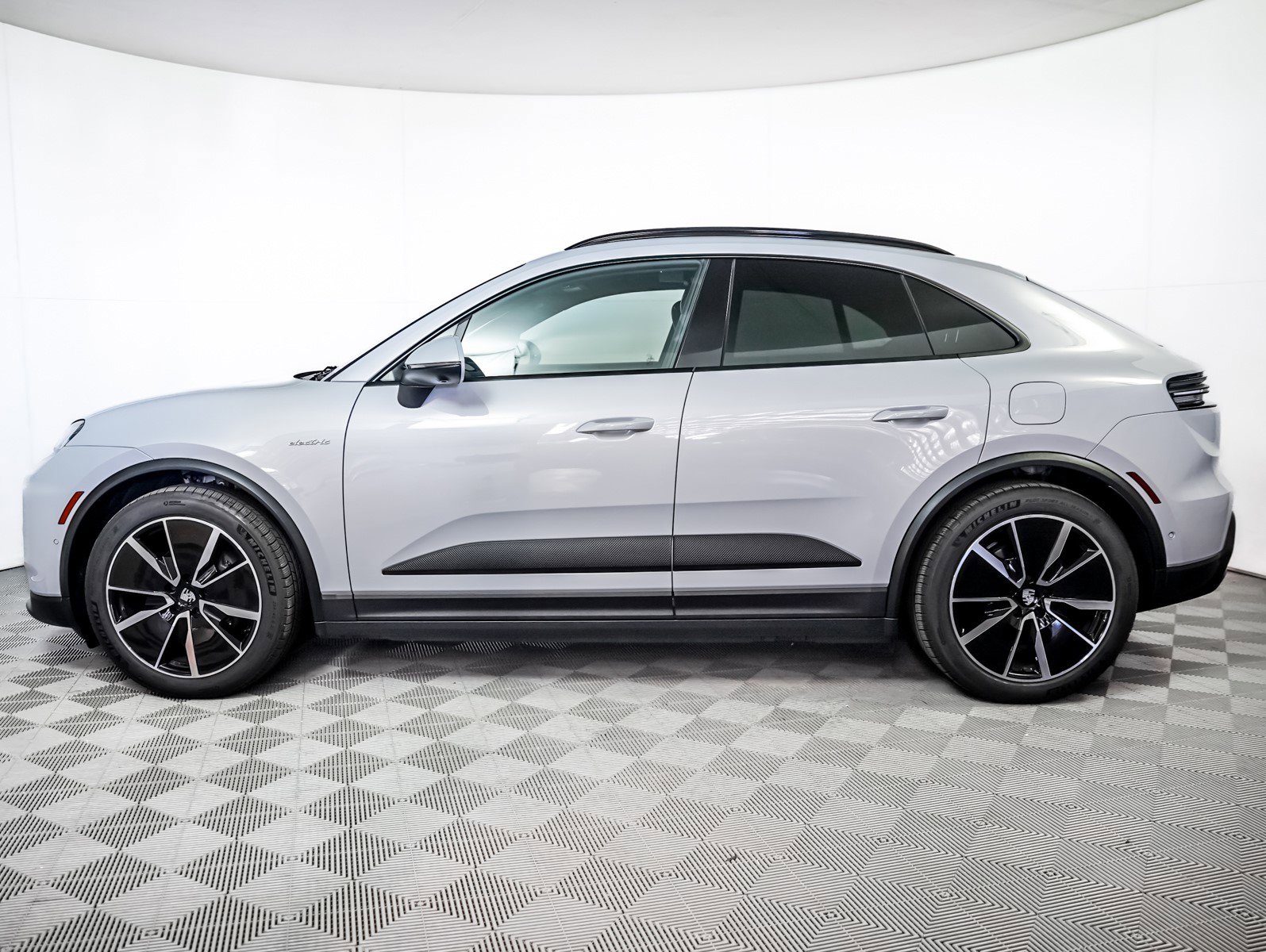 Certified 2025 Porsche Macan Base with VIN WP1AD2XA7SL077691 for sale in Riverside, CA