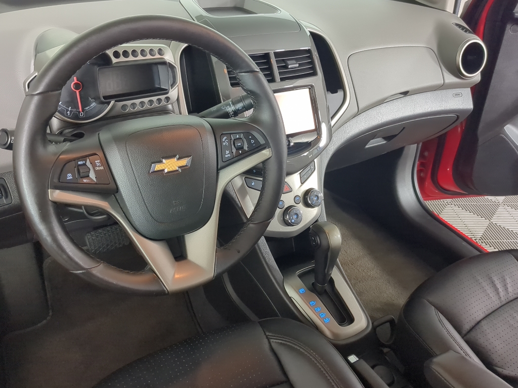 2015 Chevrolet Sonic LTZ photo 18