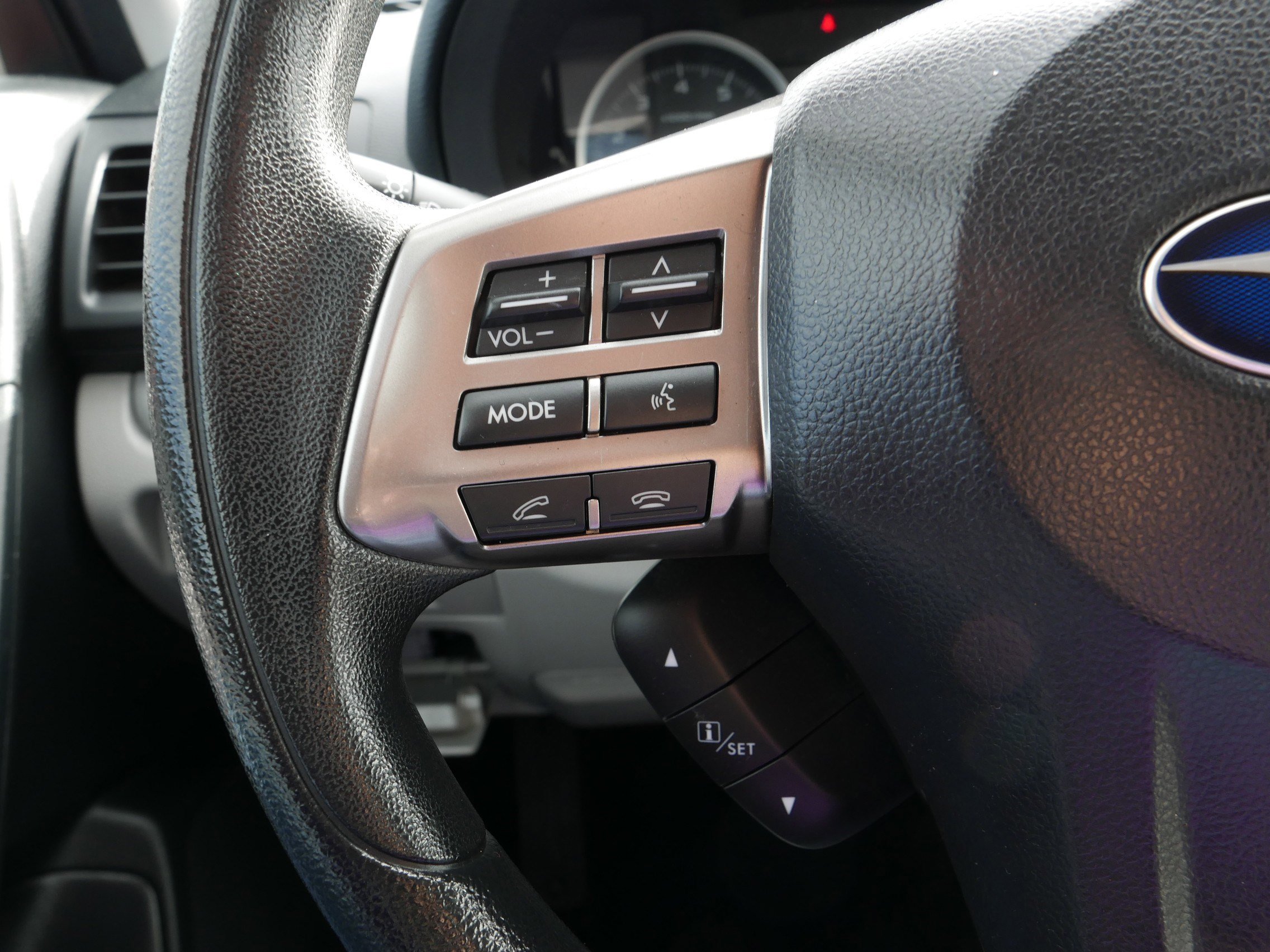 2015 Subaru Forester 2.5i Premium photo 28