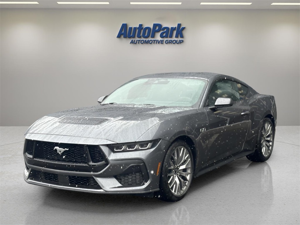 2025 Ford Mustang GT Premium photo 3