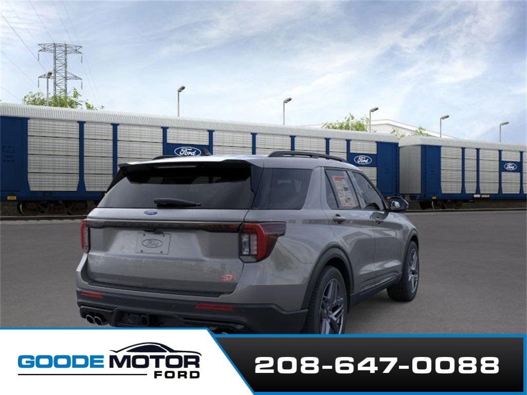 2025 Ford Explorer ST photo 3