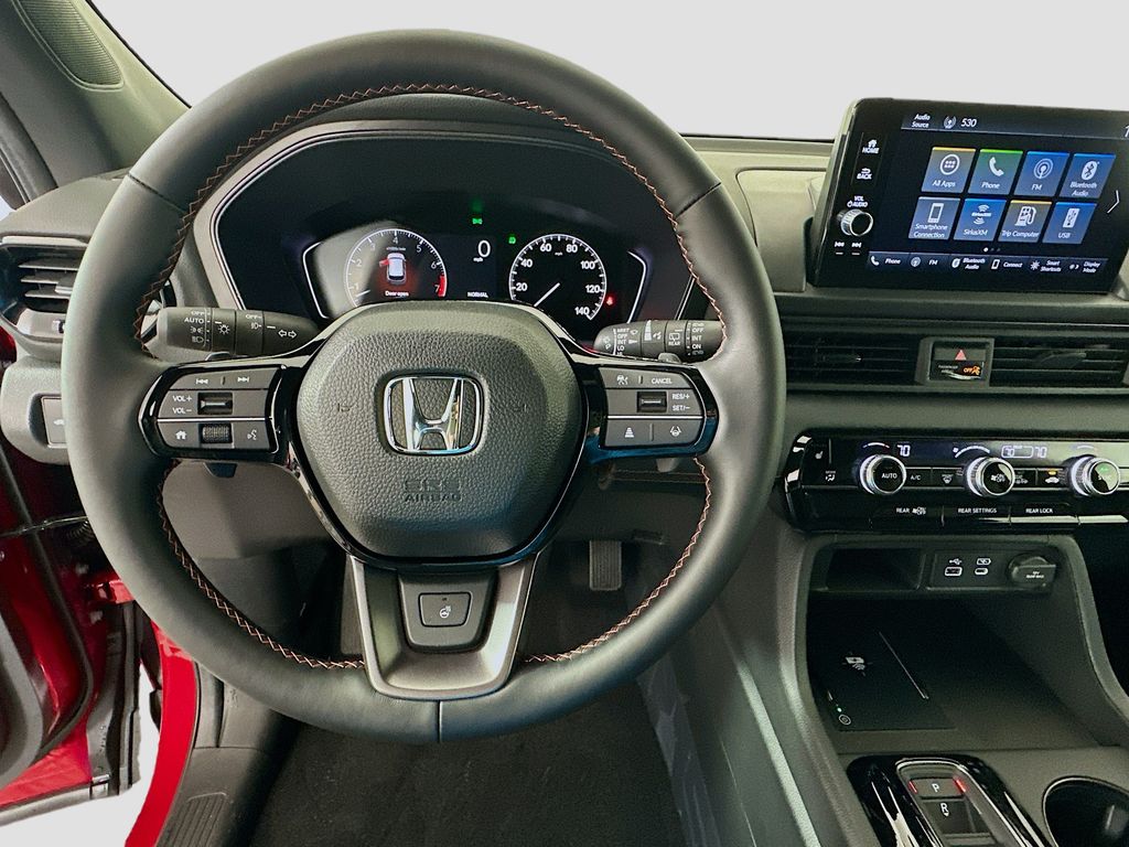 2025 Honda Pilot TrailSport photo 9