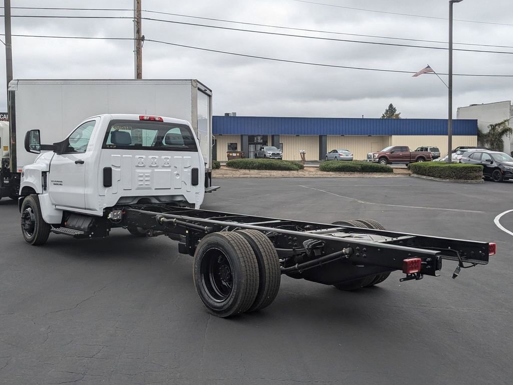 2024 Chevrolet Silverado 5500HD Work Truck photo 4