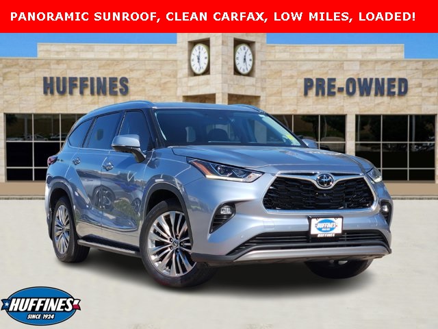 2023 Toyota Highlander Platinum's photo