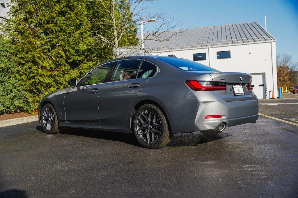 New 2025 Skyscraper Grey Metallic BMW 330i xDrive image 9