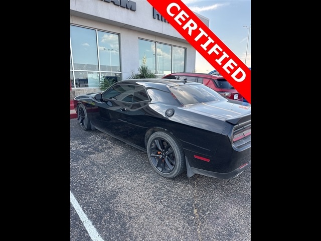 2023 Dodge Challenger GT photo 4