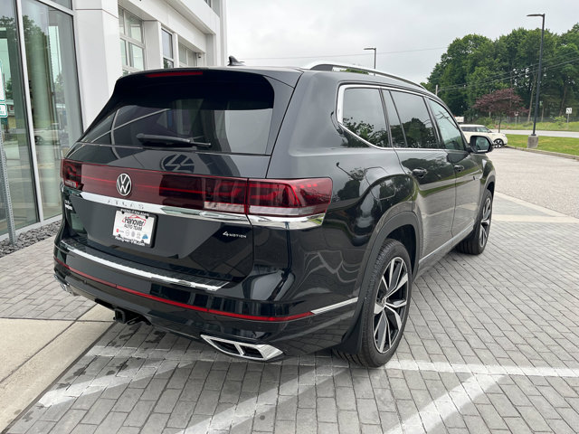 2025 Volkswagen Atlas SEL Premium R-Line photo 8