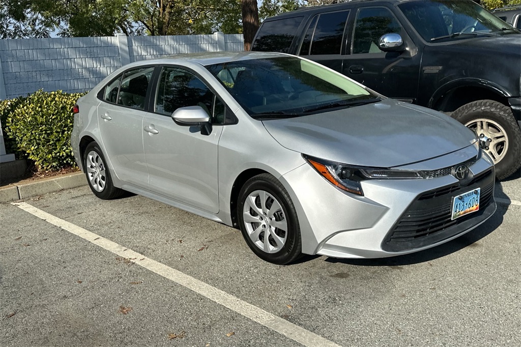 Used 2023 Toyota Corolla LE with VIN 5YFB4MDE7PP054521 for sale in Kansas City