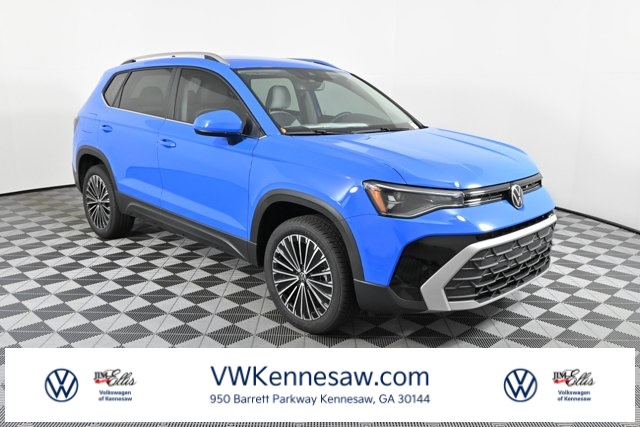 2025 Volkswagen Taos SE's photo