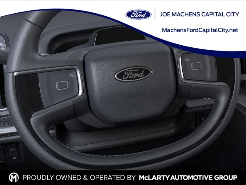 2025 Ford Expedition photo 10