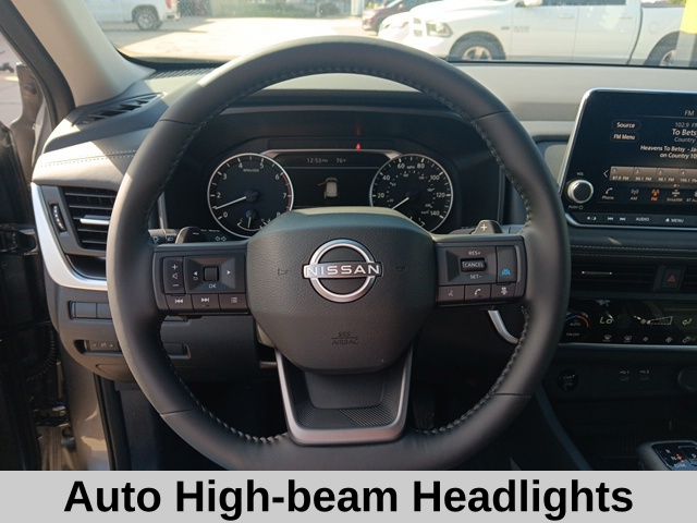 2026 Nissan Rogue SV photo 5
