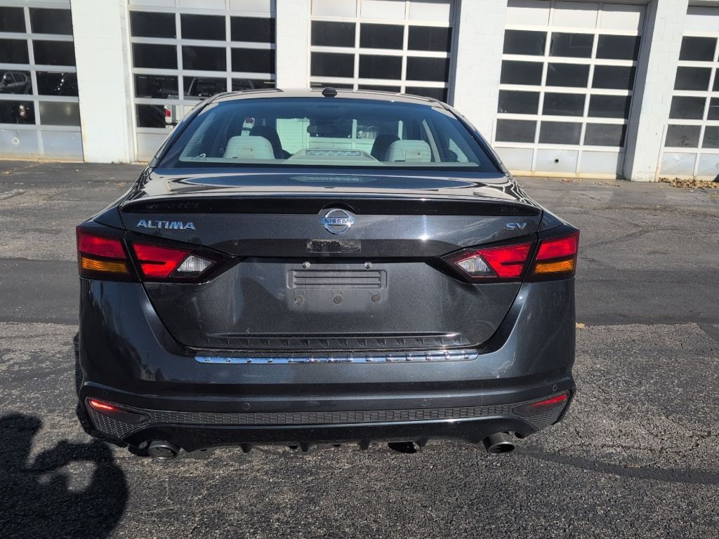 2021 Nissan Altima 2.5 SV photo 4