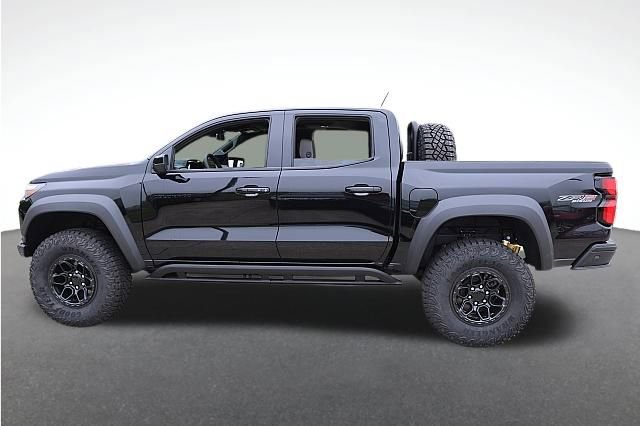 2024 Chevrolet Colorado ZR2 photo 2