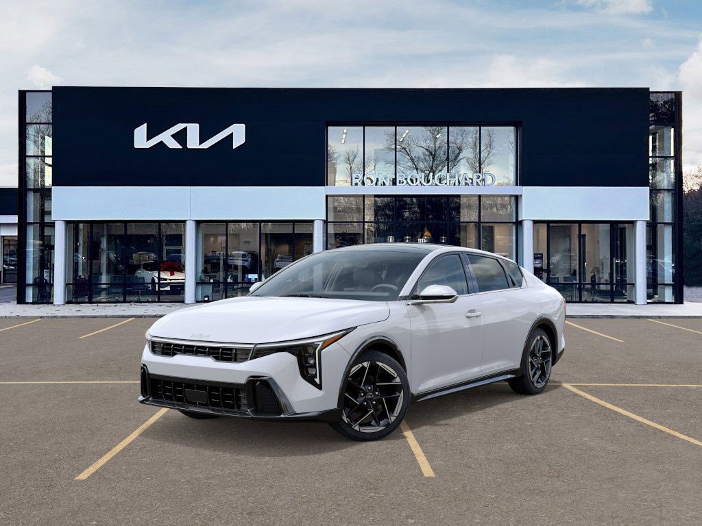 2025 Kia K4 GT-Line's photo