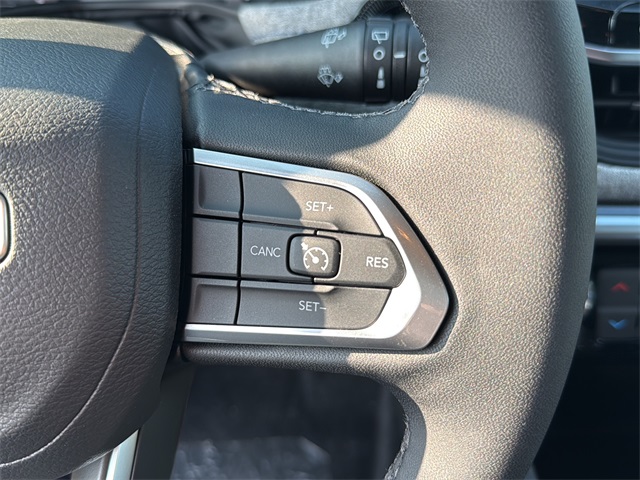 2025 Jeep Compass Latitude photo 17