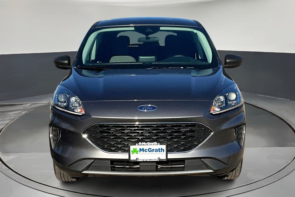 2022 Ford Escape SE photo 2