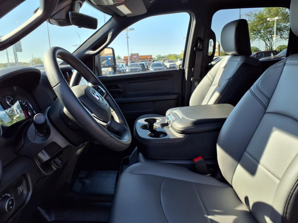 2026 Ram 3500 Tradesman photo 10
