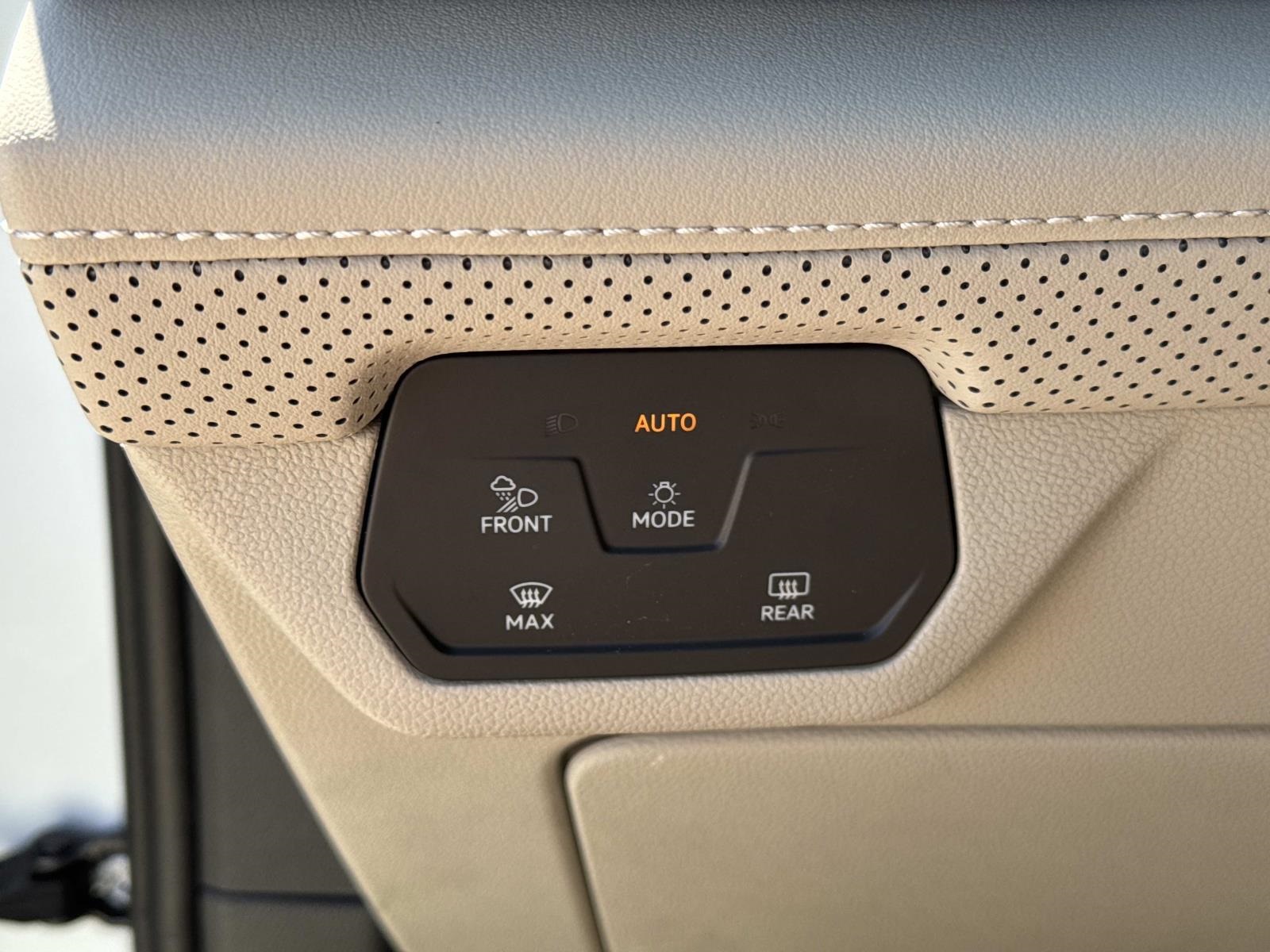 2025 Volkswagen Atlas SE photo 18