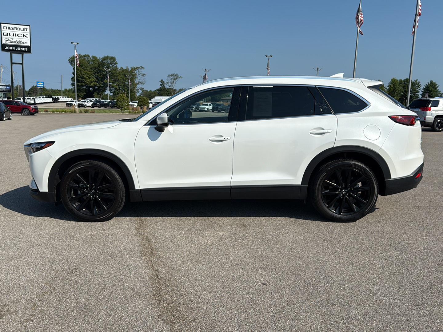 2022 Mazda CX-9 Touring photo 3