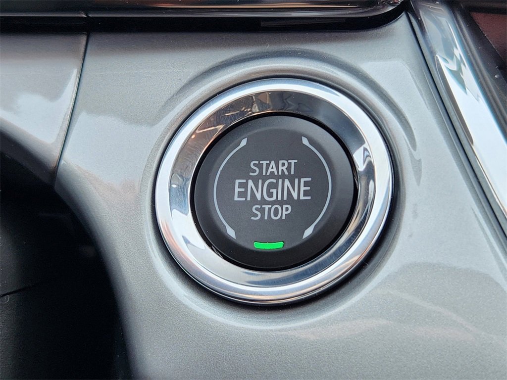2025 Chevrolet Trax LT photo 11