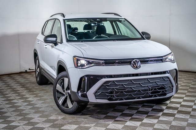 2025 Volkswagen Taos S photo 3