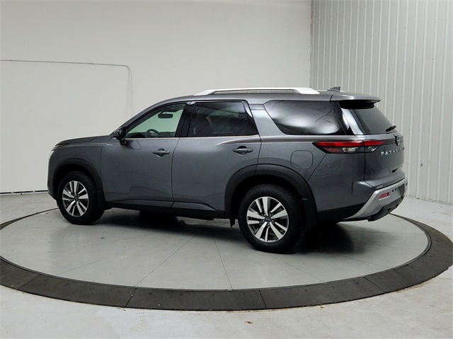 2025 Nissan Pathfinder SL photo 4