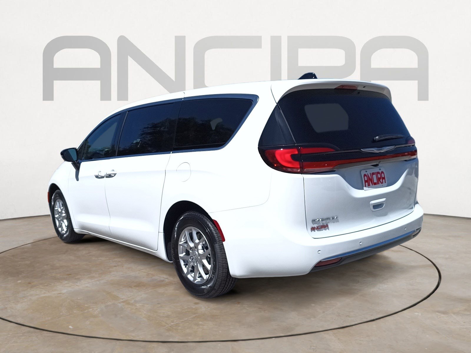 2026 Chrysler Pacifica photo 8