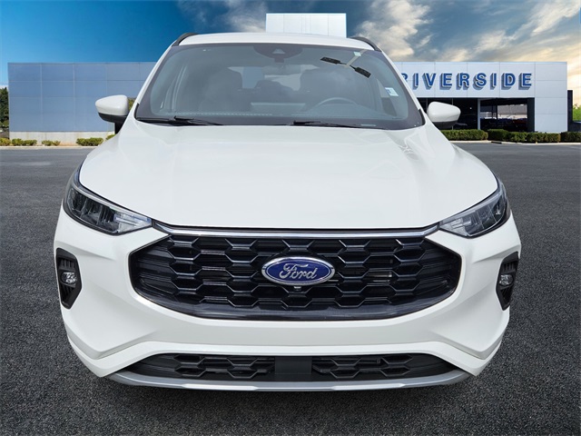2023 Ford Escape ST-Line Select photo 2