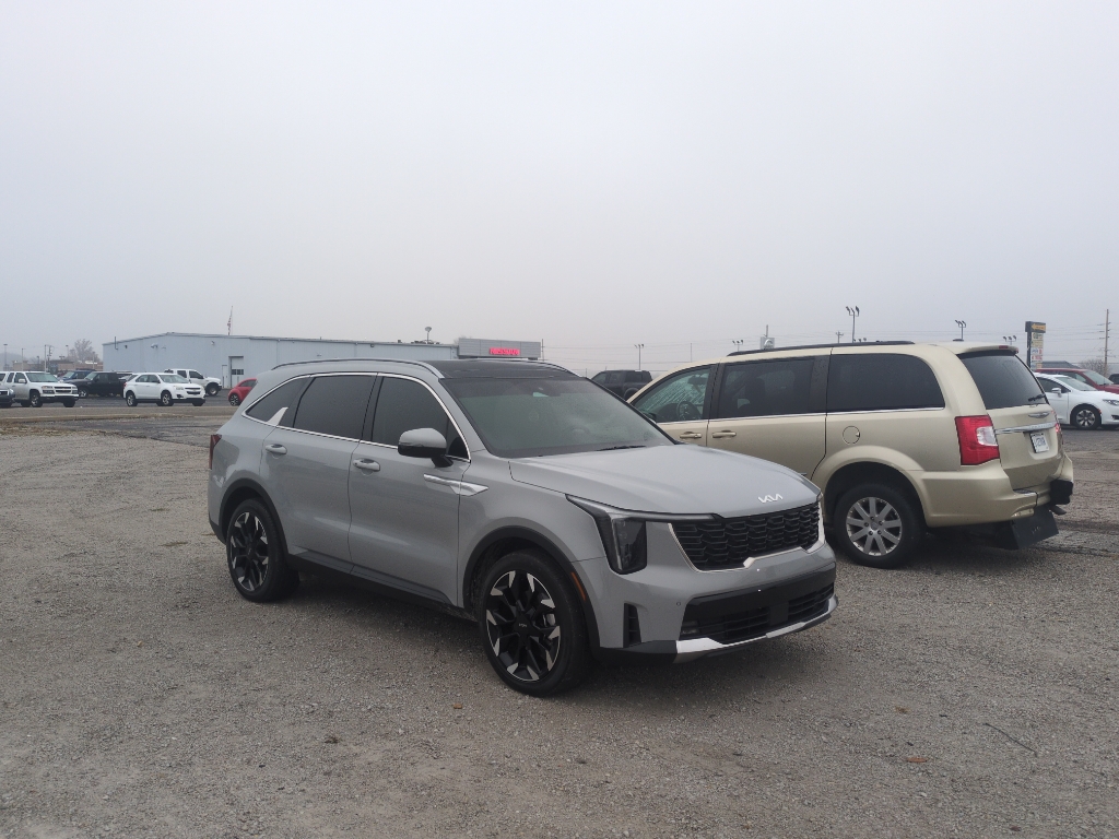 2024 Kia Sorento EX photo 2