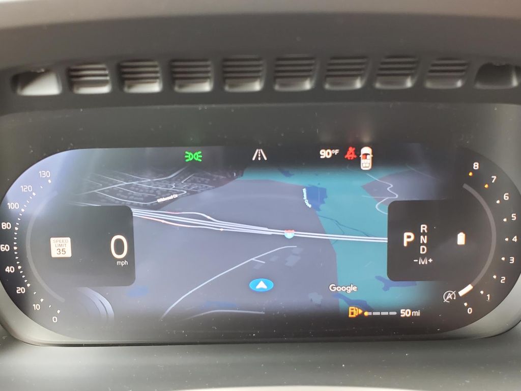 2026 Volvo XC90 AWD Plus photo 9