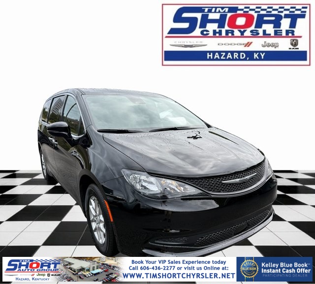 2026 Chrysler Voyager LX's photo