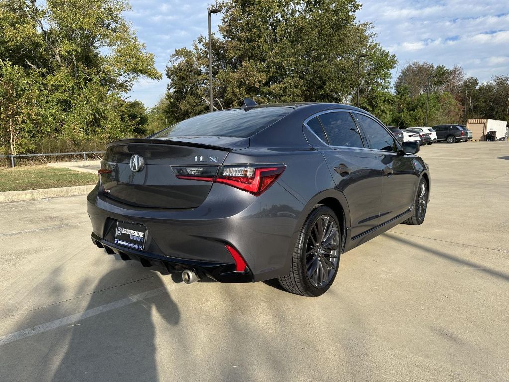 2022 Acura ILX Premium A-Spec photo 4