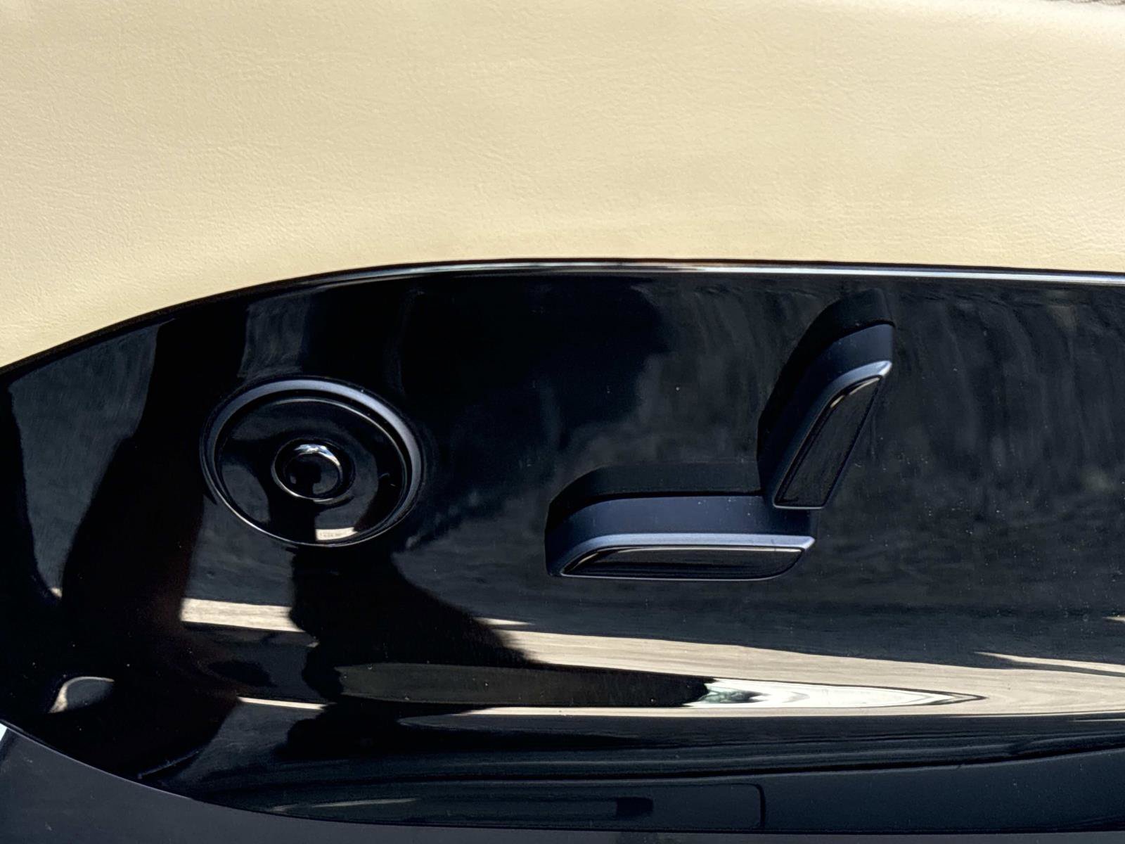 2016 Tesla Model X 90D photo 25