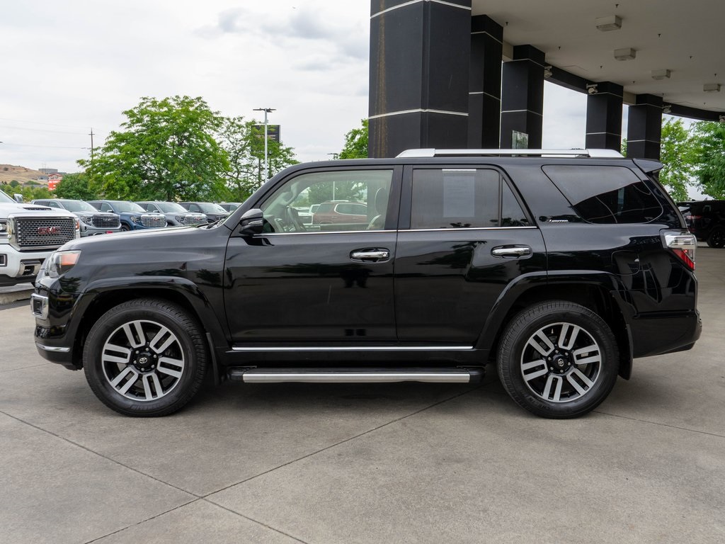 2016 Toyota 4Runner Limited photo 3