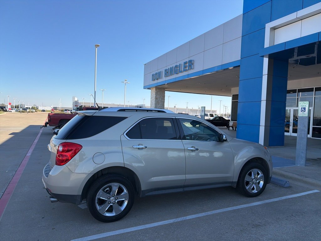 2012 Chevrolet Equinox LTZ photo 2