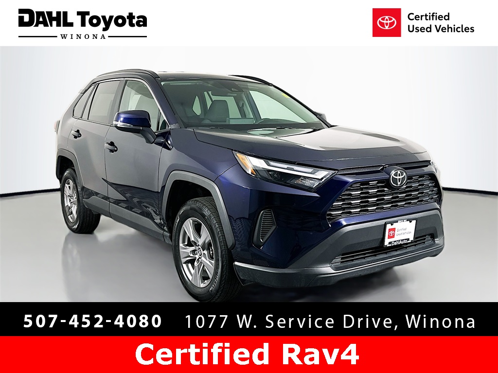 2025 Toyota RAV4 XLE's photo