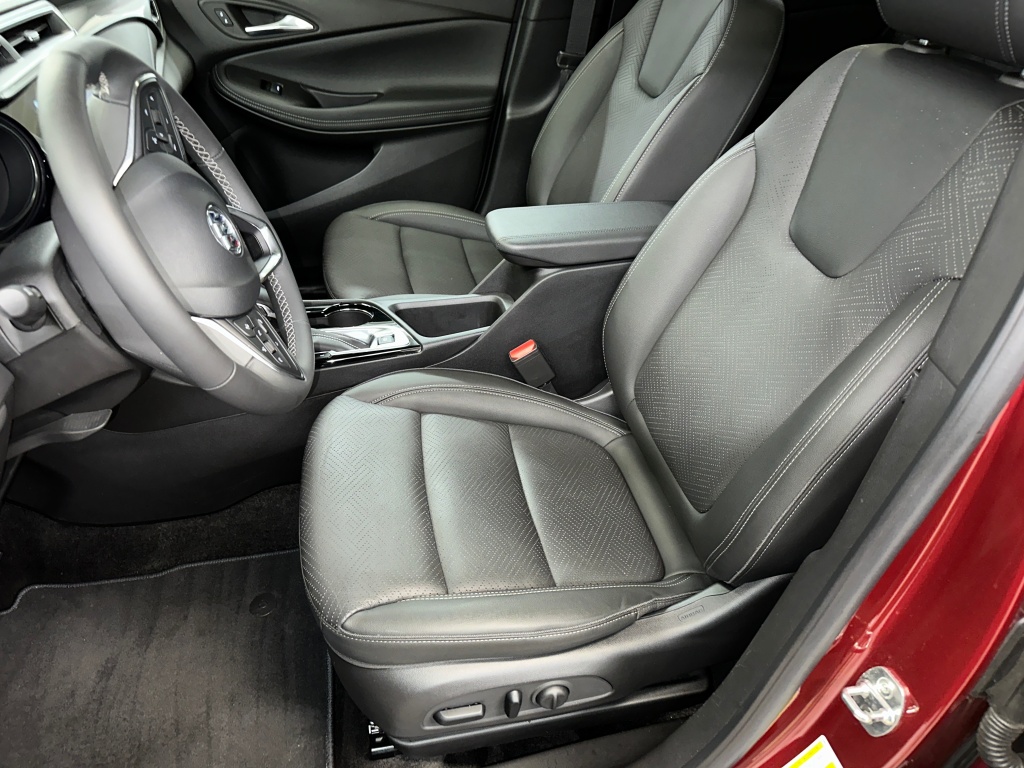 2023 Buick Encore GX Essence photo 2