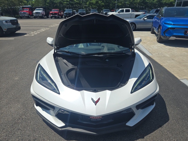 2023 Chevrolet Corvette Stingray 3LT photo 3