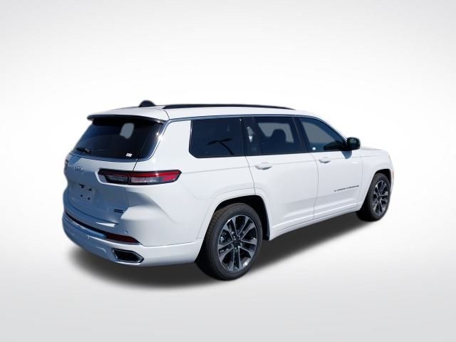 2025 Jeep Grand Cherokee Overland photo 21