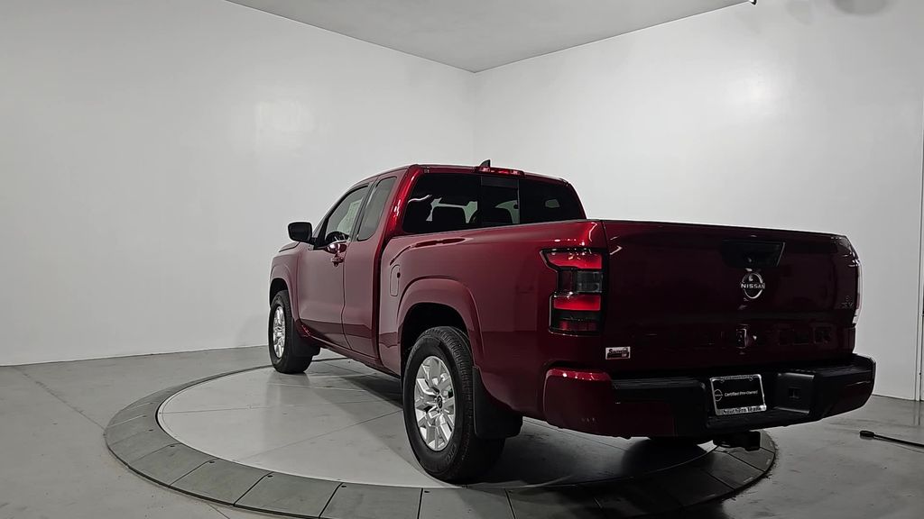 2024 Nissan Frontier SV photo 3