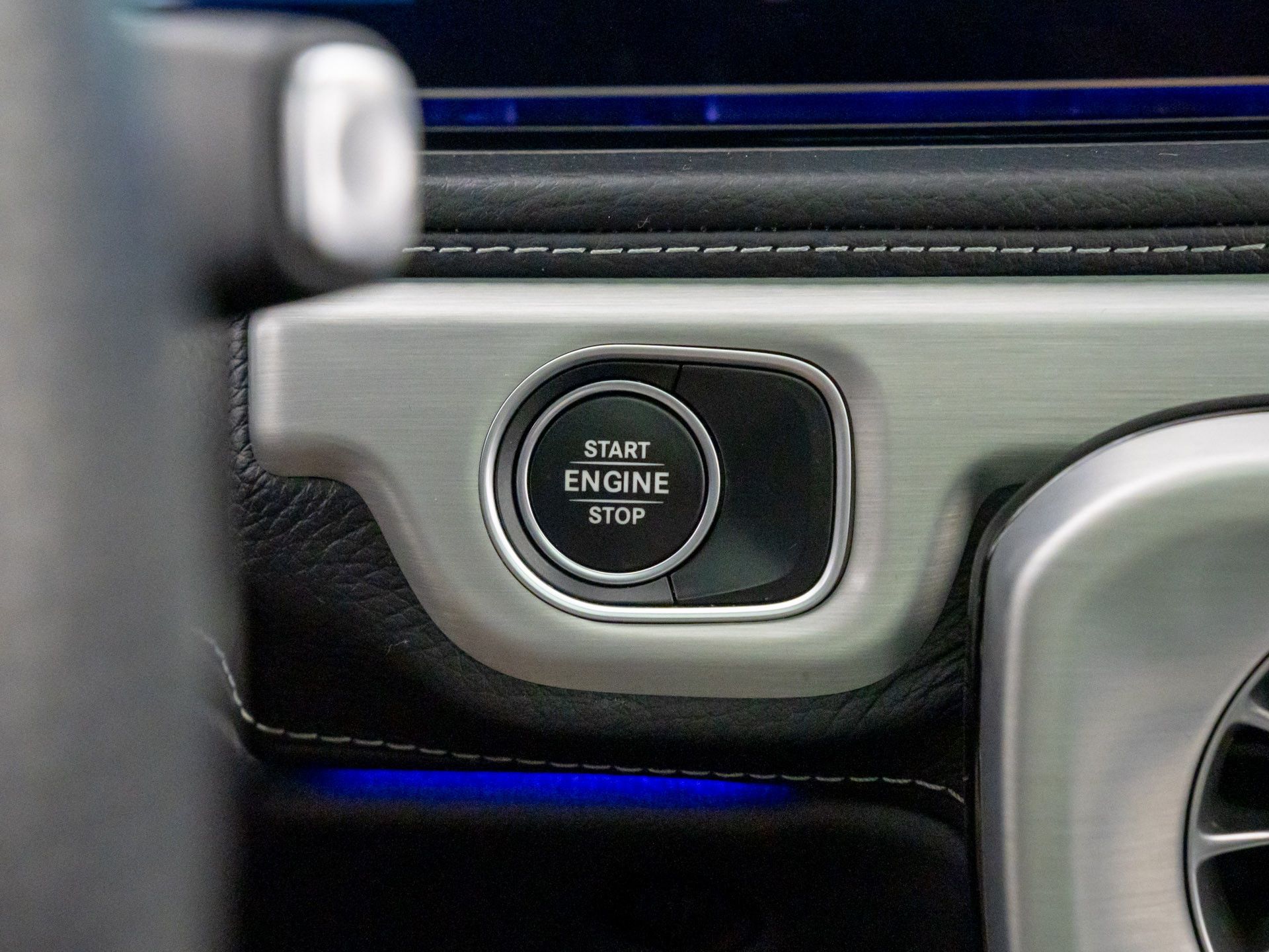 2023 Mercedes Benz G 550 photo 22
