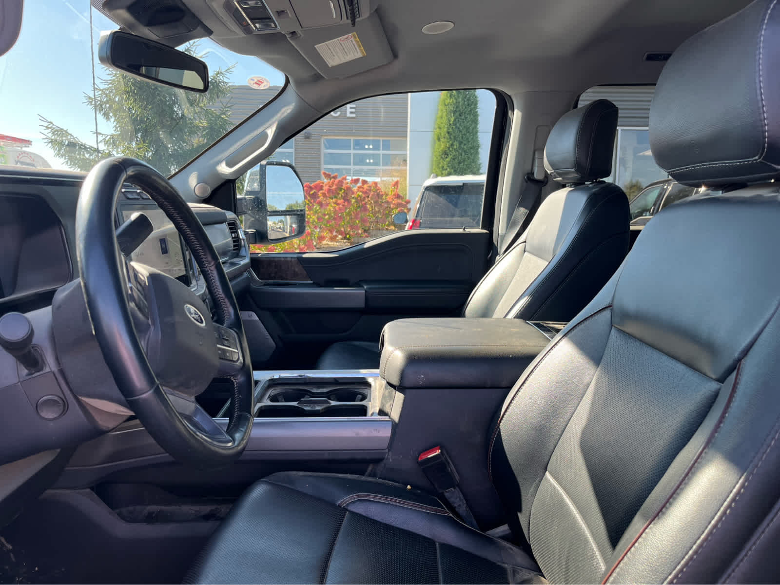 2023 Ford F-350 Lariat photo 5