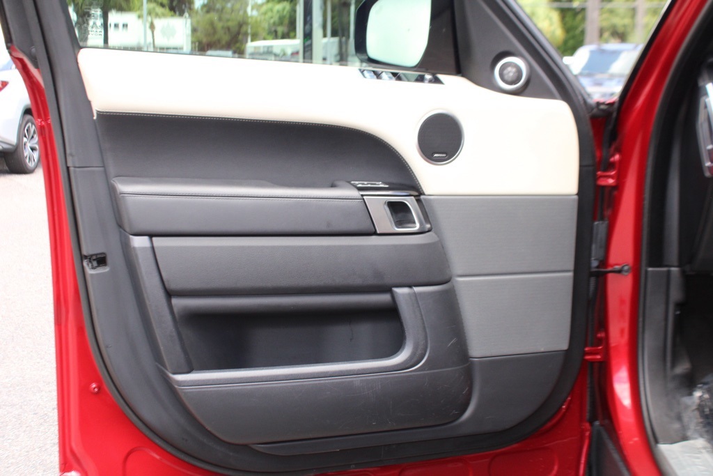 2022 Land Rover Range Rover Sport HSE Silver Edition photo 10
