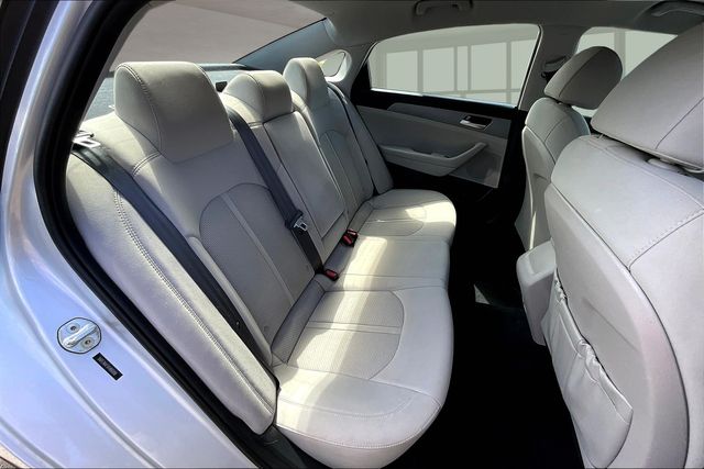 2019 Hyundai Sonata SE photo 18