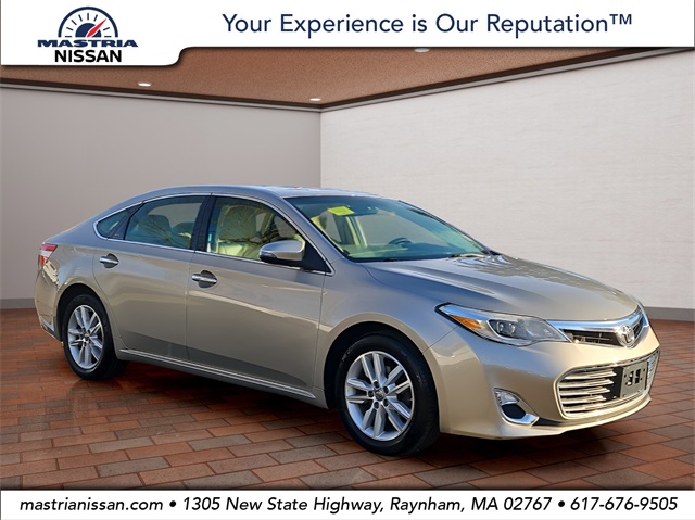 2014 Toyota Avalon XLE's photo