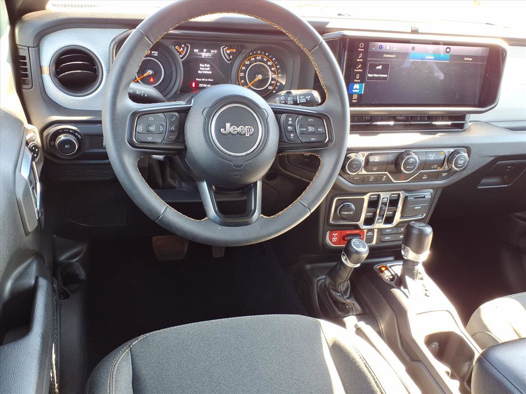 2024 Jeep Wrangler Willys photo 3