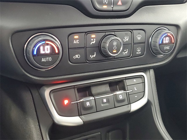 2023 Gmc Terrain SLT photo 18