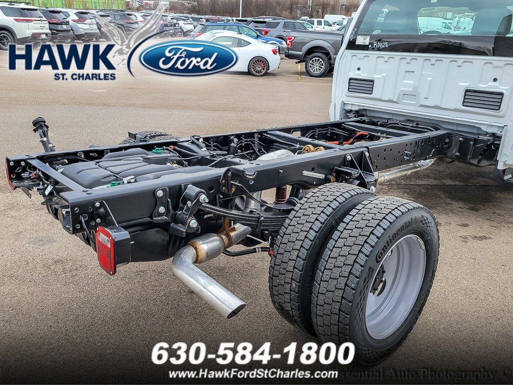 2025 FORD F-450 - Image 5